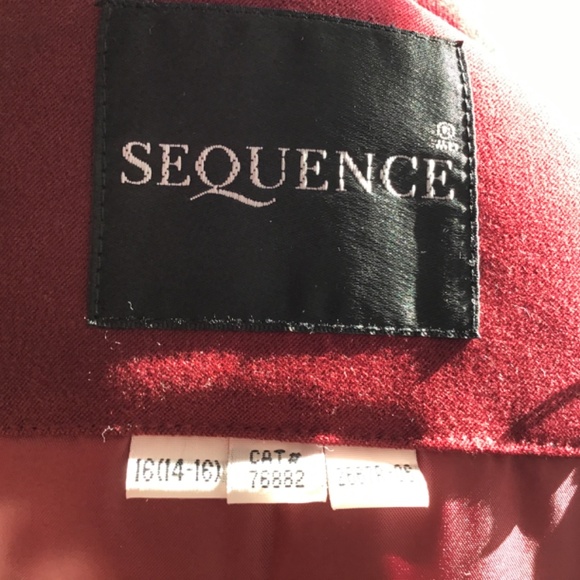 SEQUENCE Women’s burgundy parka/removable hood - Picture 14 of 14
